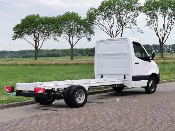 Mercedes-Benz Sprinter 519 CDI 3.0 LTR 6 CYL! Image 3