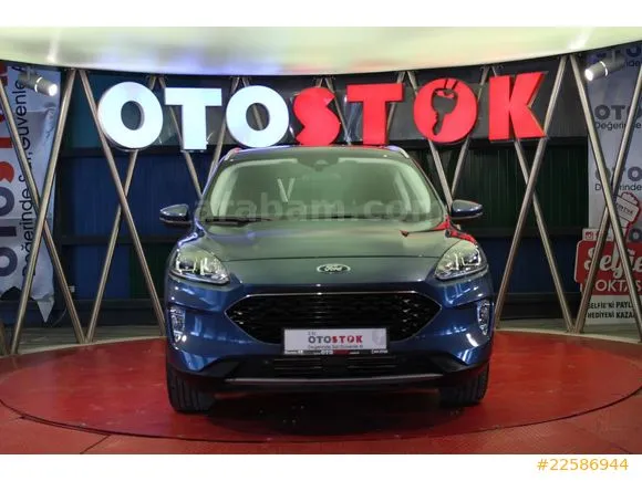 Ford Kuga 1.5 EcoBlue Style Image 1